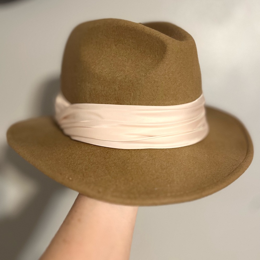 Like New- Eugenia Kim Fedora